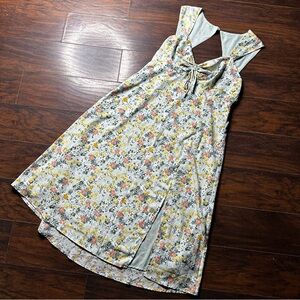 ASTR The Label Blue Floral Midi Dress